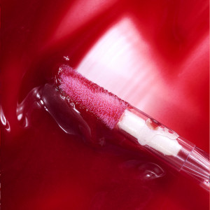 GLOSSY VENOM 78 RUBY RED - gloss hidratant pentru buze