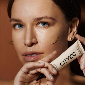 CC CREAM anti-pollution SPF15: LIGHT