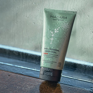 Peeling de corp AHA MINERAL 