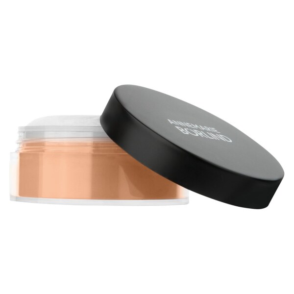 ANNEMARIE BÖRLIND LOSER PUDER ALMOND_Office_9600